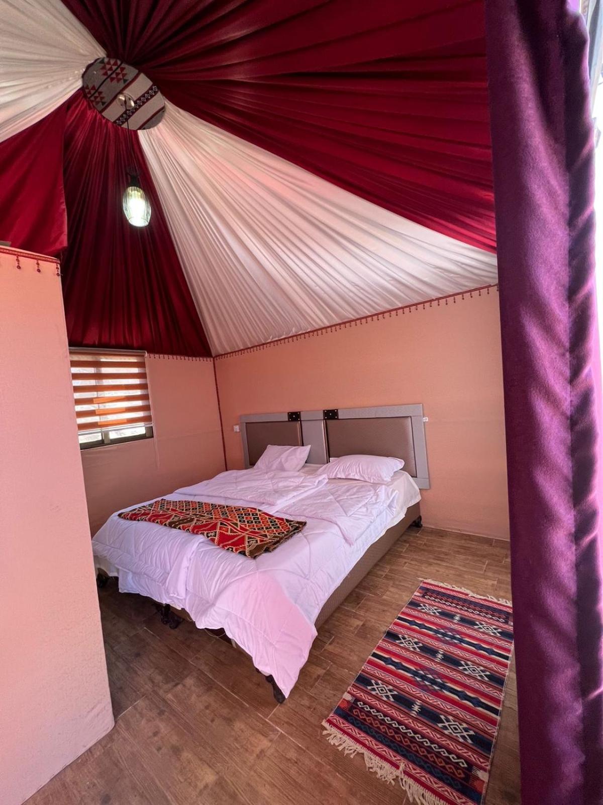 Hotel Bedouin Life Camp Wadi Rum Esterno foto