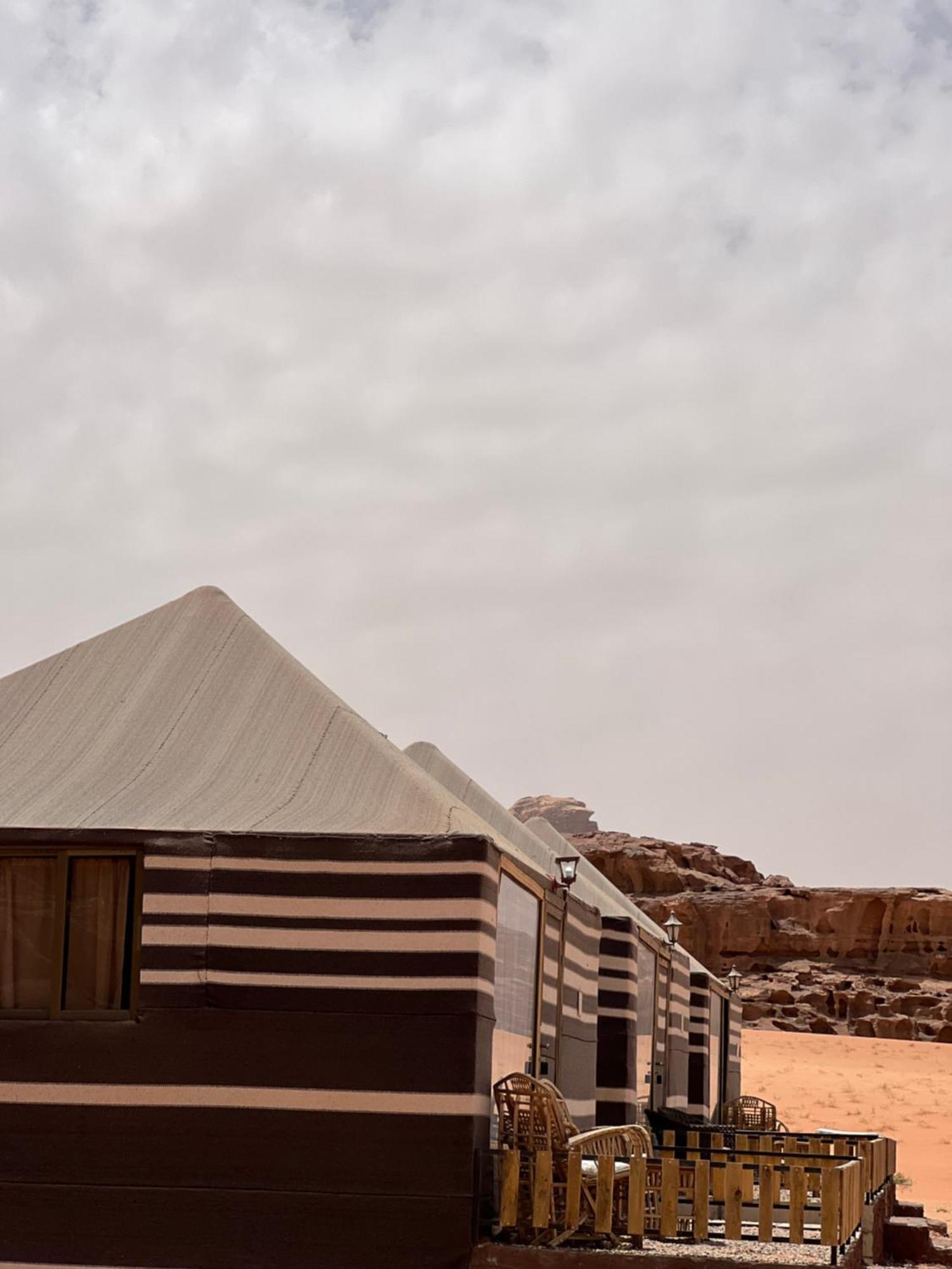 Hotel Bedouin Life Camp Wadi Rum Esterno foto
