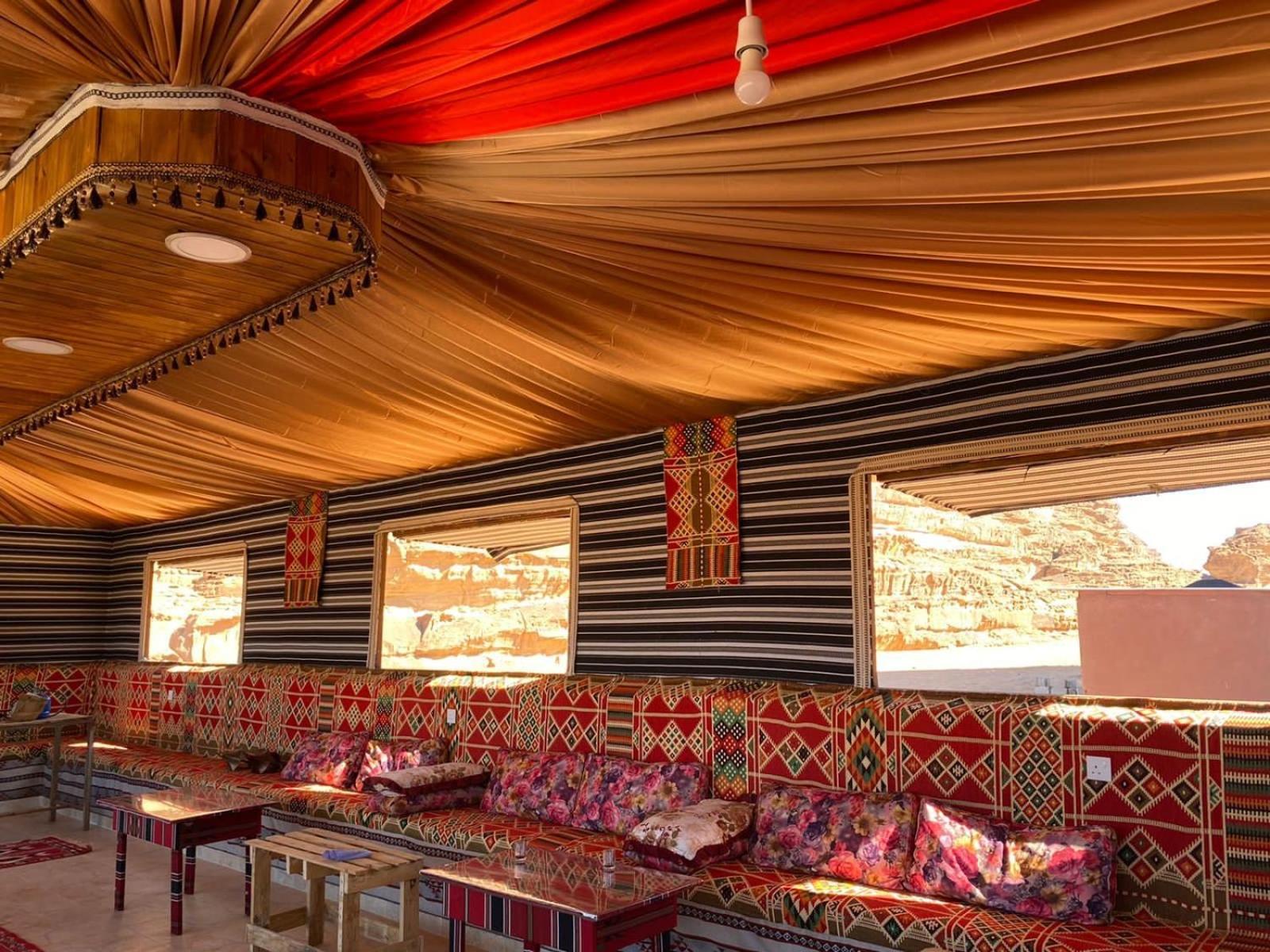 Hotel Bedouin Life Camp Wadi Rum Esterno foto