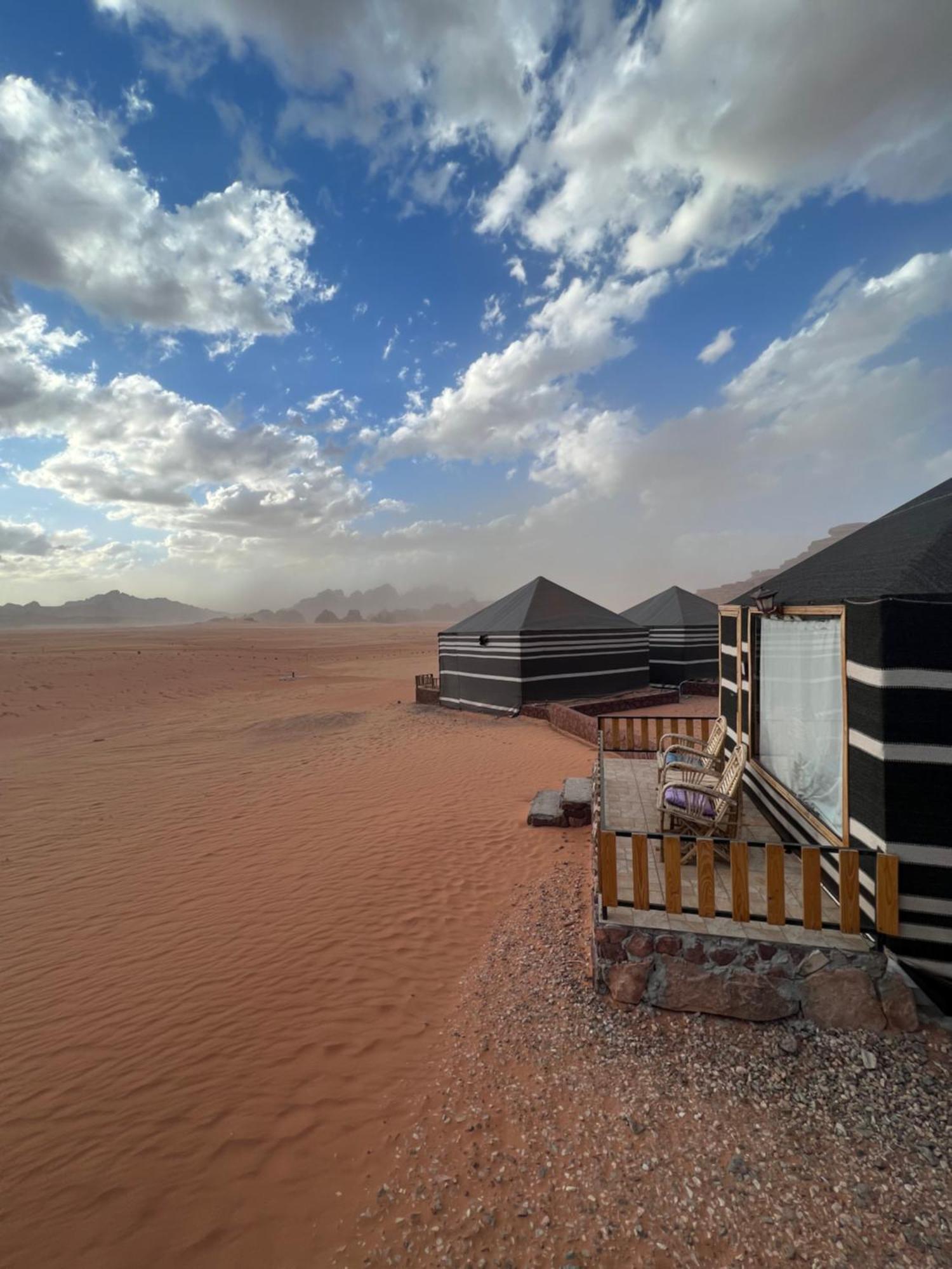 Hotel Bedouin Life Camp Wadi Rum Esterno foto