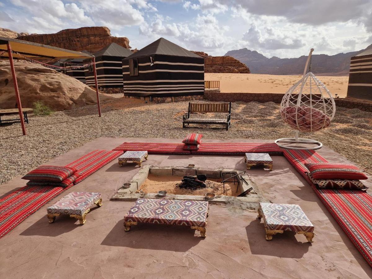Hotel Bedouin Life Camp Wadi Rum Esterno foto