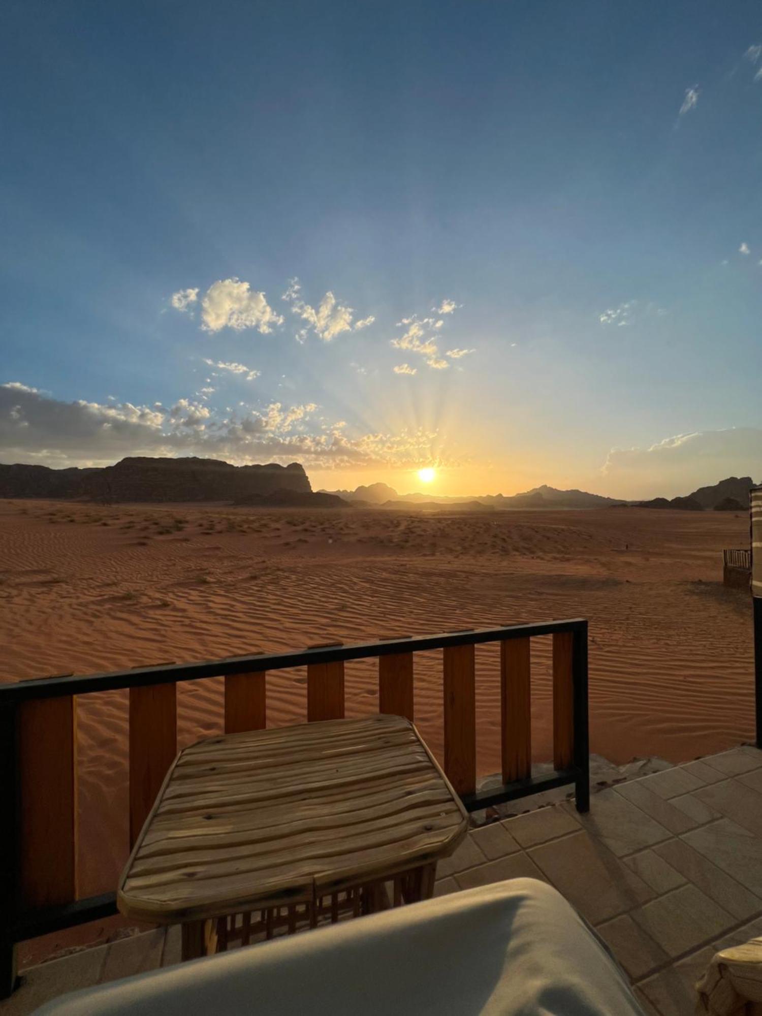 Hotel Bedouin Life Camp Wadi Rum Esterno foto