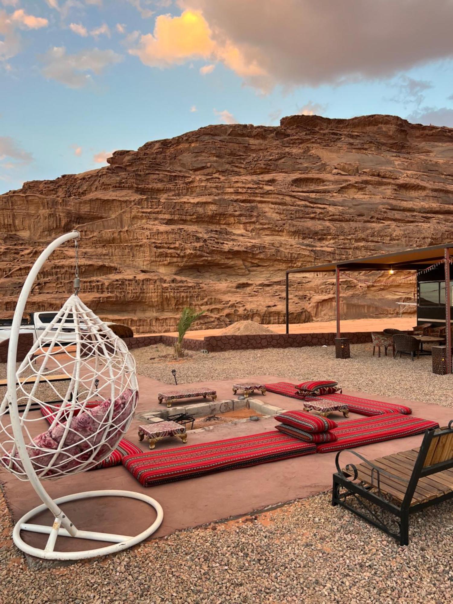 Hotel Bedouin Life Camp Wadi Rum Esterno foto